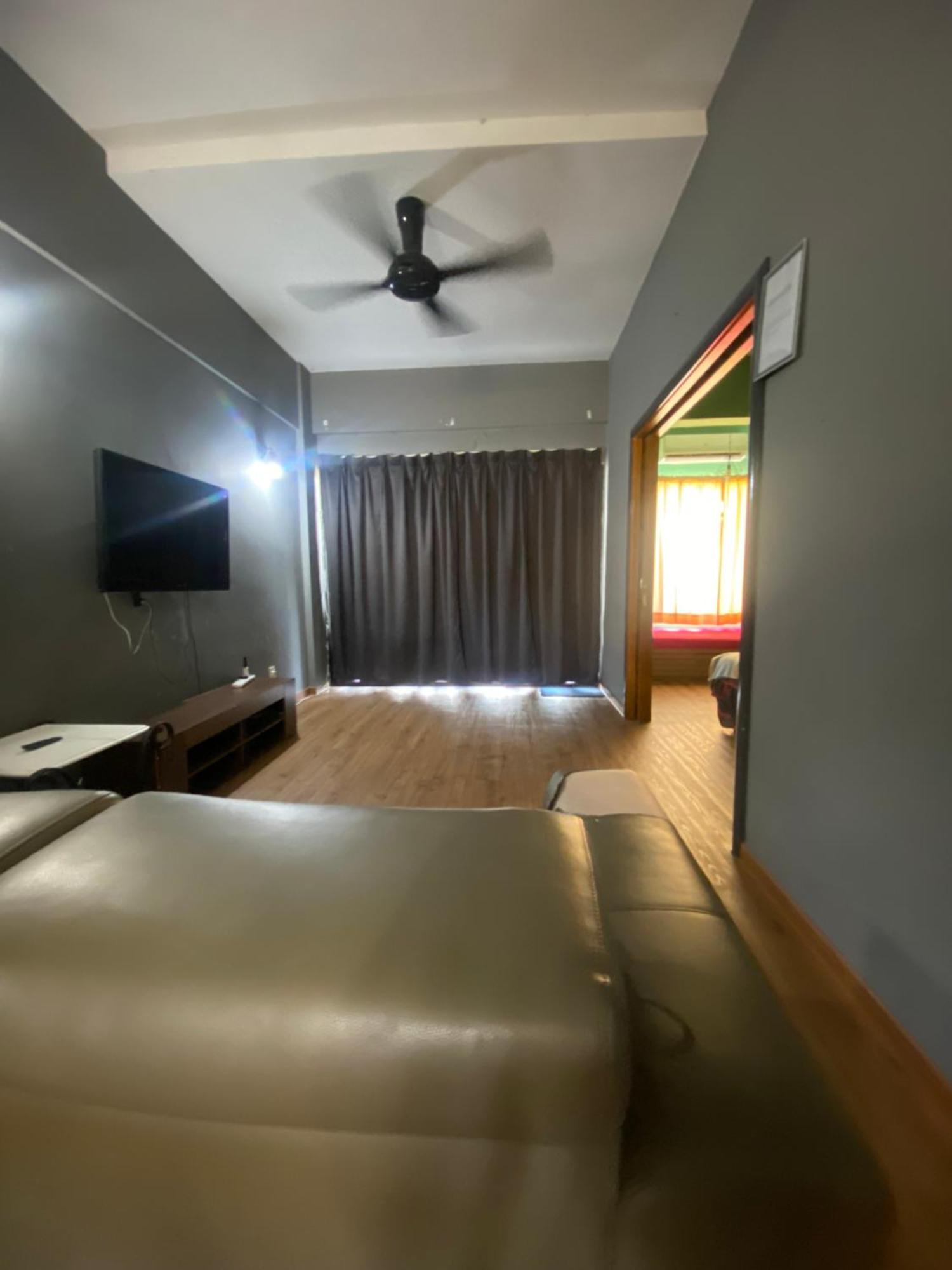 Adel Corus Paradise Lagoon Apartment Porto Dickson Exterior foto